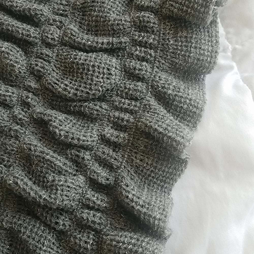 💥3/$10💥New york & co. grey infinity scarf